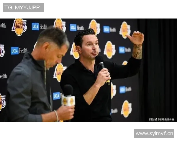 雷迪克称赞里夫斯范德比尔特科洛克和RJ戴维斯今日精彩表现引发关注 雷迪克称赞里夫斯范德比尔特科洛克和RJ戴维斯今日精彩表现引发关注