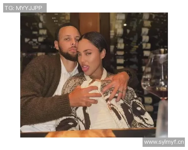 美媒分享库里一家六口温馨聚餐照片时光荏苒令人感慨不已 美媒分享库里一家六口温馨聚餐照片时光荏苒令人感慨不已