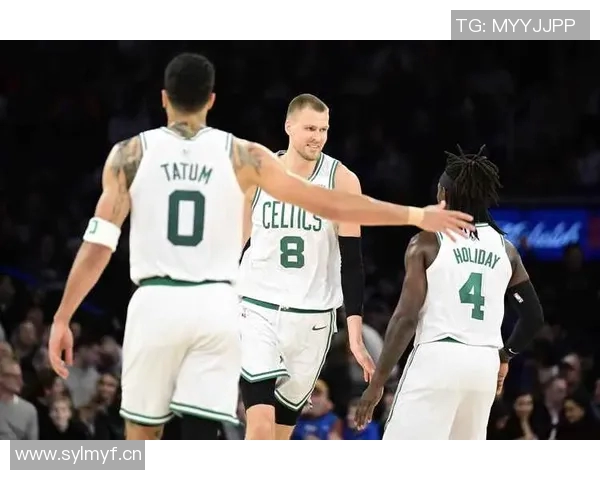 布朗称赞马祖拉执教风格独特认为球队当前需要这种疯狂的能量