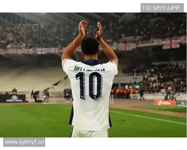 贝林厄姆荣膺英格兰队202425赛季最佳男球员表现卓越助攻频繁 贝林厄姆荣膺英格兰队202425赛季最佳男球员表现卓越助攻频繁