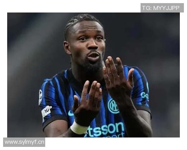 图拉姆因大腿伤缺席一个月后周四重返训练场状态回暖 图拉姆因大腿伤缺席一个月后周四重返训练场状态回暖