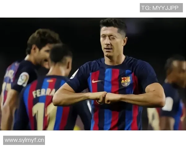 扎哈维透露莱万尚未决定未来沙特俱乐部并未提出报价 扎哈维透露莱万尚未决定未来沙特俱乐部并未提出报价