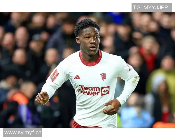 佩杜拉透露那不勒斯对梅努态度谨慎罗马也在关注这名球员的表现