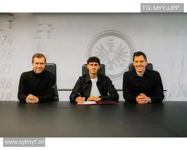 法兰克福正式签约21岁霍芬海姆边锋埃奇古亚布合同有效至2031年6月