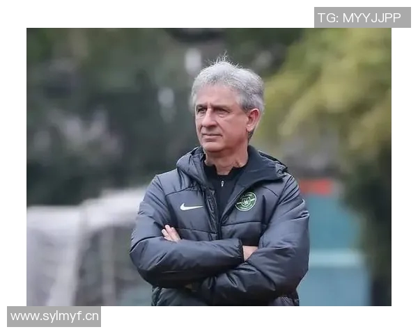 三名中超本土主教练报名竞选国足主帅展现新希望